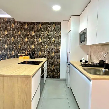 Bilbao House アパート アデヘ